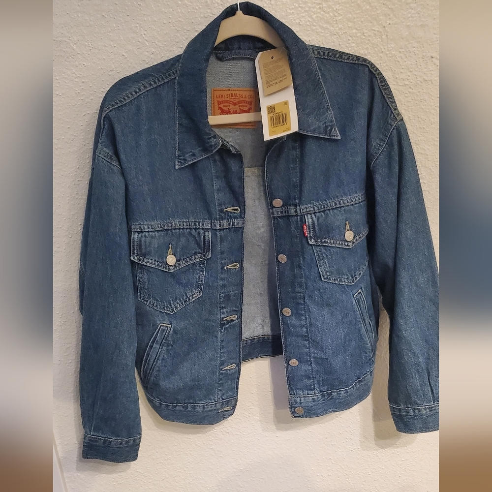 Levi's performance lightweight dark wash jean jacket